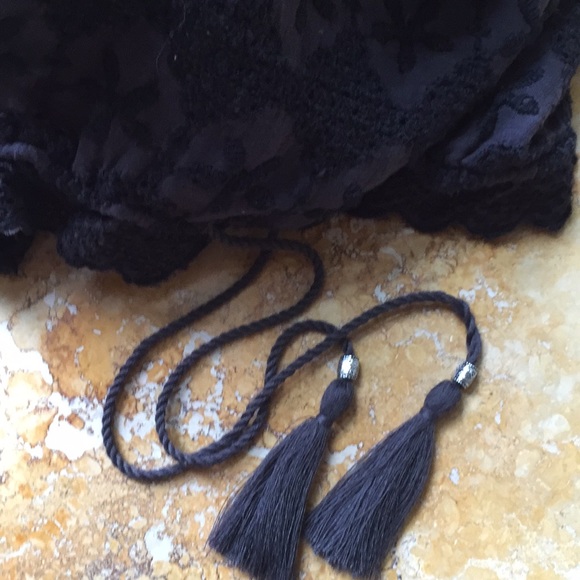 American Eagle Outfitters black eyelet/fine cotton - Picture 8 of 8